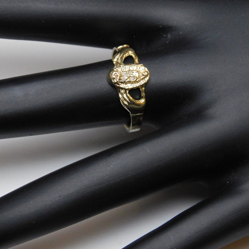 14k Solid Yellow Gold Virgin Mary Held by Hands Band Ring!! - Picture 4 of 5